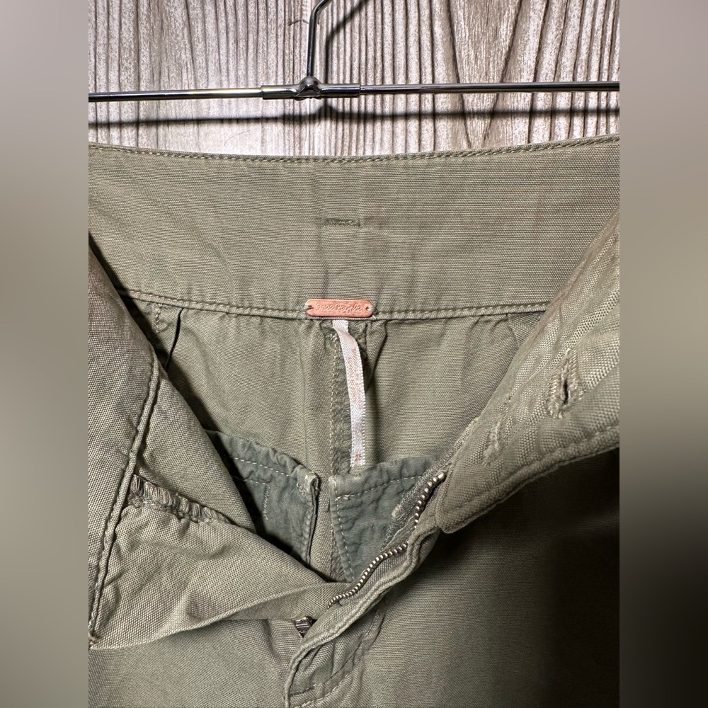 Free People Olive Green Cropped Cargo Pants Sz 25 - Picture 3 of 5